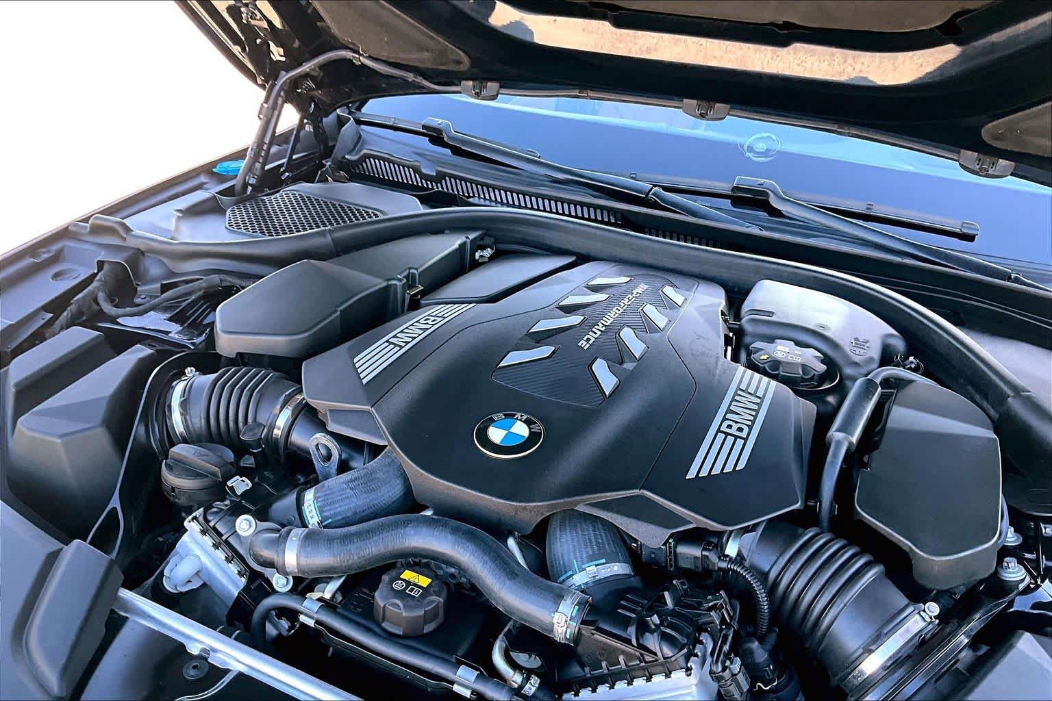 Used 2020 BMW M550i xDrive AWD/4WD image 32