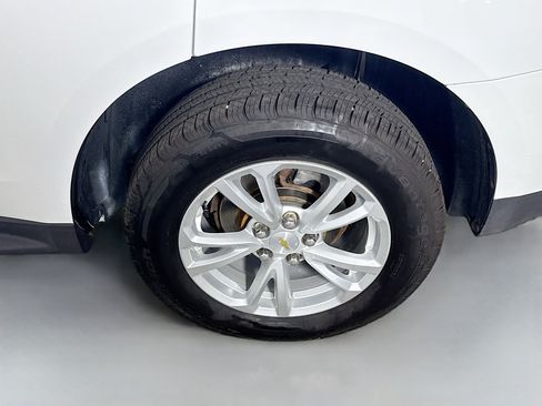 Used 2017 Chevrolet Equinox LT w/ Convenience Package AWD/4WD image 36