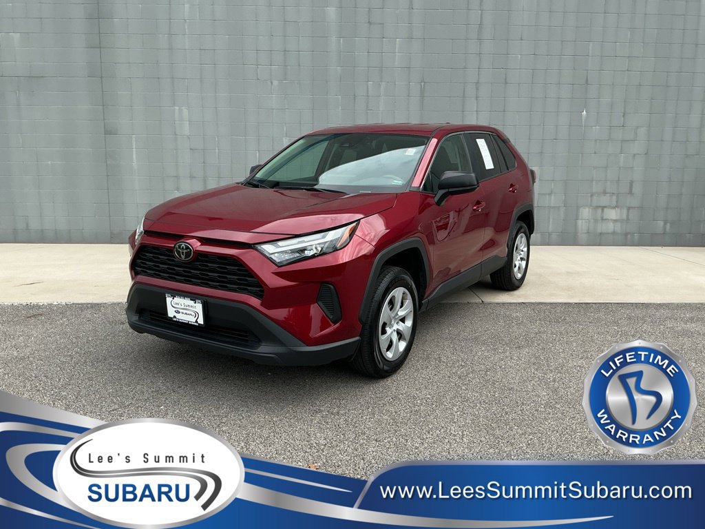 Used 2025 Toyota RAV4 LE AWD/4WD image 1