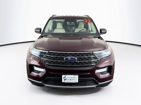 Used 2022 Ford Explorer XLT w/ Equipment Group 202A AWD/4WD image 13