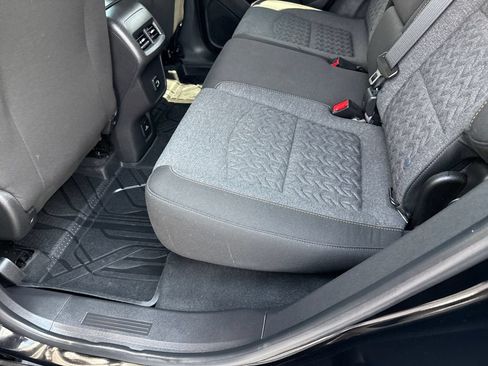 Used 2024 Chevrolet Equinox LT AWD/4WD image 18