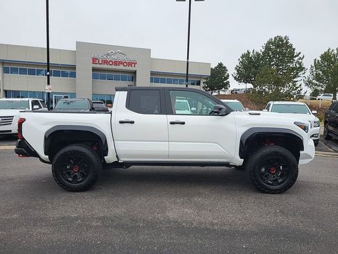 Used 2025 Toyota Tacoma TRD Pro AWD/4WD image 3