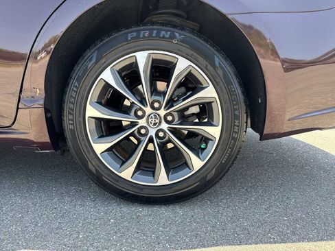 Used 2016 Toyota Avalon XLE FWD image 12