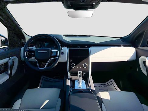 Used 2023 Land Rover Discovery Sport S R-Dynamic image 17
