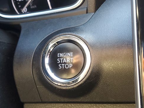 Used 2019 Toyota Avalon Touring image 30