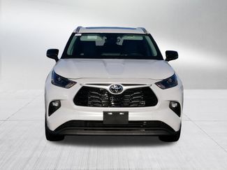 Certified 2026 Toyota Highlander XLE video 2