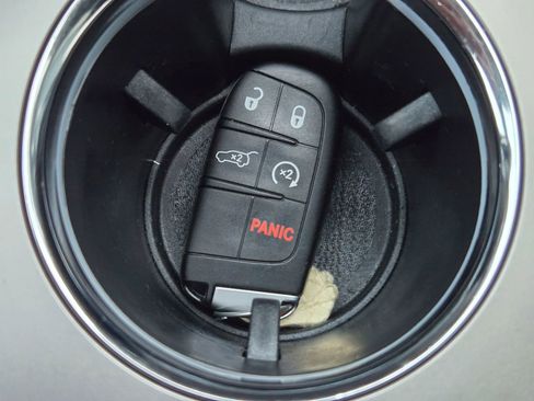 Used 2019 Jeep Grand Cherokee Limited image 34