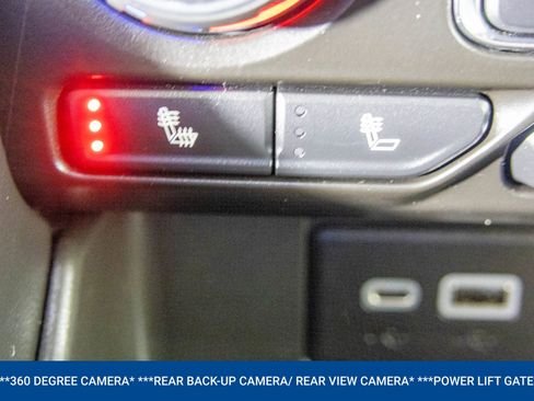 Used 2021 Chevrolet Tahoe LT w/ LT Signature Package image 11