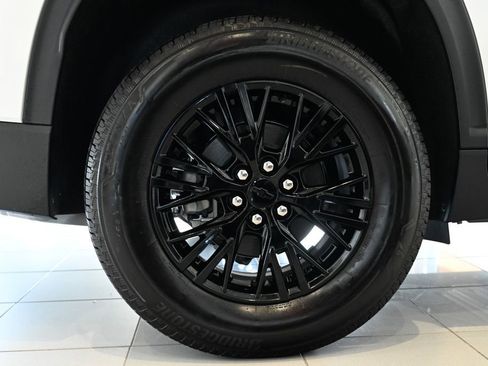 New 2026 Chevrolet Traverse LT w/ Driver Confidence Package image 17