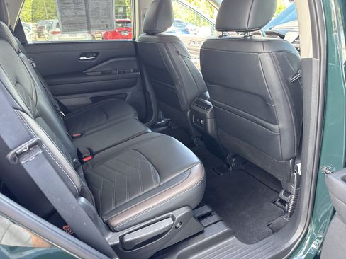 Used 2024 Nissan Pathfinder Platinum w/ Cargo Package FWD image 14