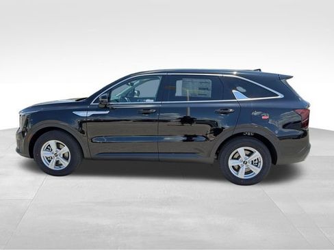 New 2026 Kia Sorento LX FWD image 4
