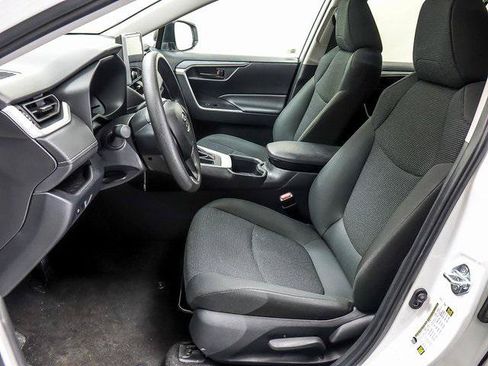 Certified 2023 Toyota RAV4 LE FWD image 8