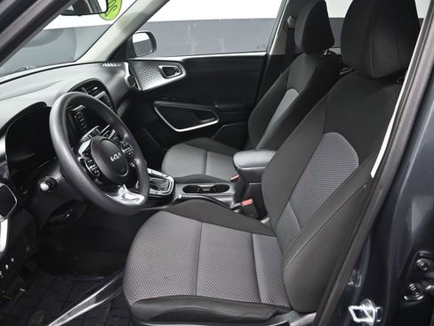 Certified 2024 Kia Soul LX w/ Option Group 015 image 14