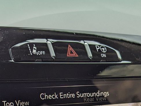 Used 2019 RAM 1500 Limited w/ Advanced Safety Group AWD/4WD image 30