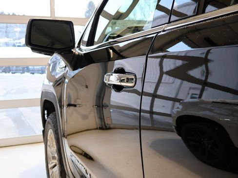 Certified 2023 GMC Sierra 1500 Denali image 11