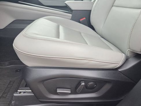 New 2026 Ford Explorer Active w/ Active Comfort Package RWD image 11