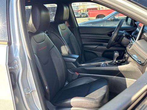 Used 2024 Jeep Compass Trailhawk image 27