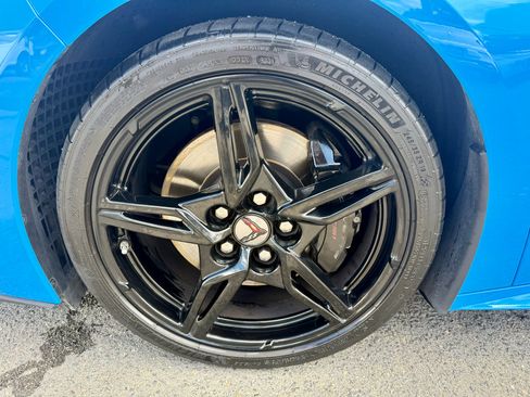 Used 2023 Chevrolet Corvette Stingray Convertible w/ Z51 Performance Package image 10