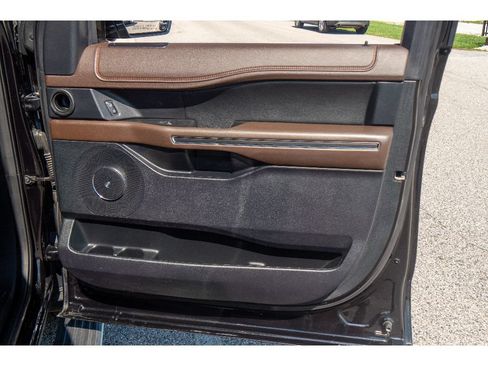 Used 2020 Ford Expedition King Ranch AWD/4WD image 17