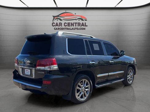 Used 2015 Lexus LX 570 4WD w/ Luxury Package image 5