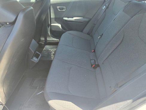Used 2025 Kia K4 FWD image 15