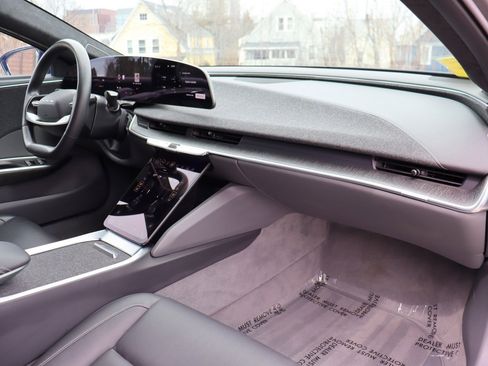 Used 2024 Lucid Air Touring image 21