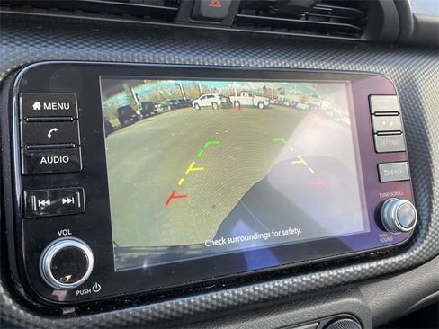 Used 2024 Nissan Kicks SV image 27