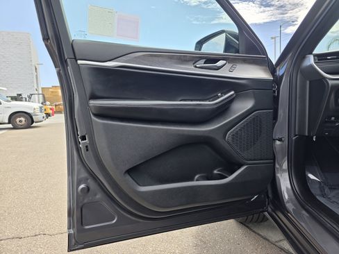 New 2026 Jeep Grand Cherokee L Limited RWD image 9