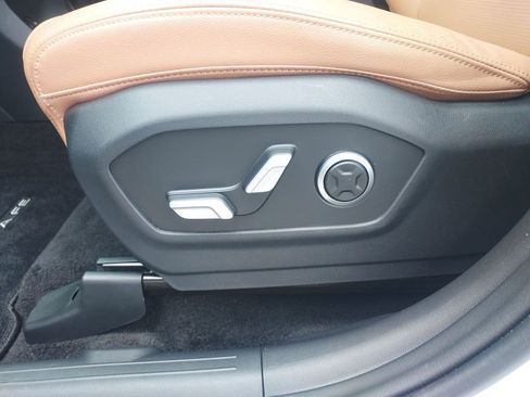 Used 2025 Hyundai Santa Fe Limited FWD image 26