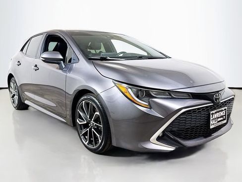 Used 2021 Toyota Corolla XSE image 3