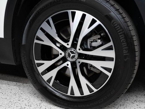 Used 2026 Mercedes-Benz GLB 250 image 10