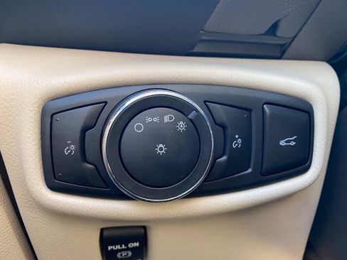 Used 2017 Lincoln MKX Select w/ Select Plus Package AWD/4WD image 30