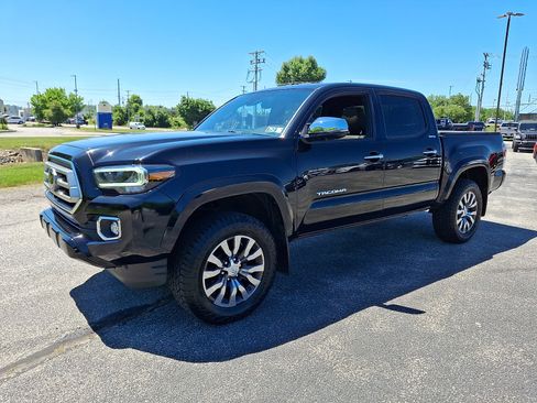 Used 2020 Toyota Tacoma Limited AWD/4WD image 6