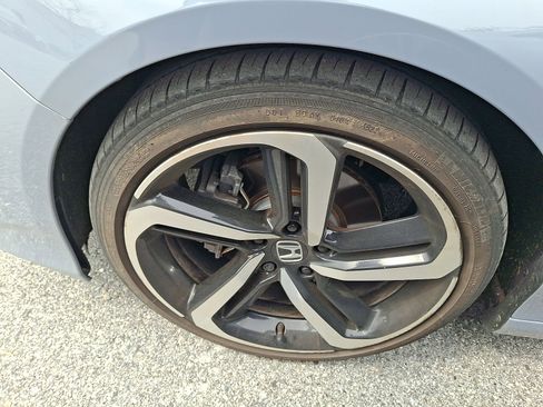 Used 2022 Honda Accord Sport image 4