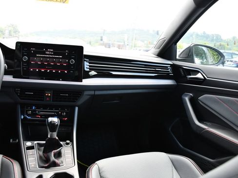 New 2026 Volkswagen Jetta GLI Autobahn FWD image 19
