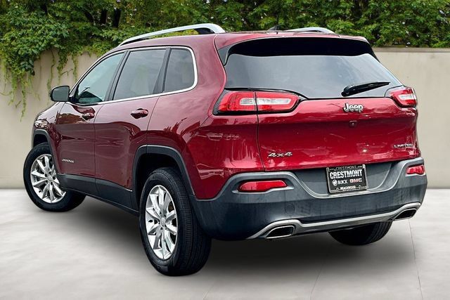 Used 2017 Jeep Cherokee Limited AWD/4WD image 4
