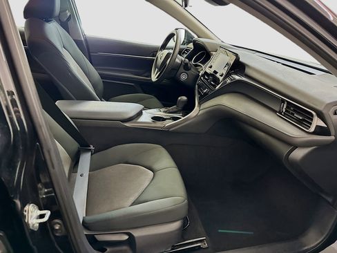 Used 2024 Toyota Camry LE image 32