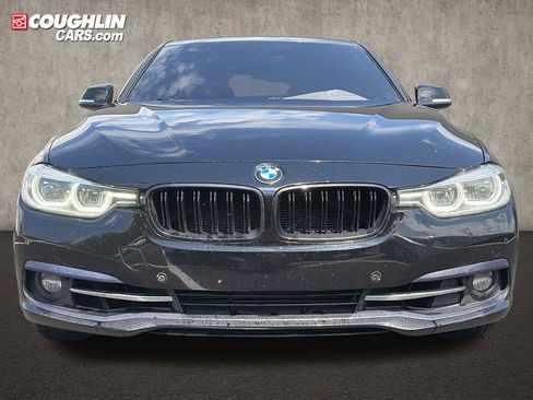 Used 2016 BMW 328i xDrive Sedan AWD/4WD image 2
