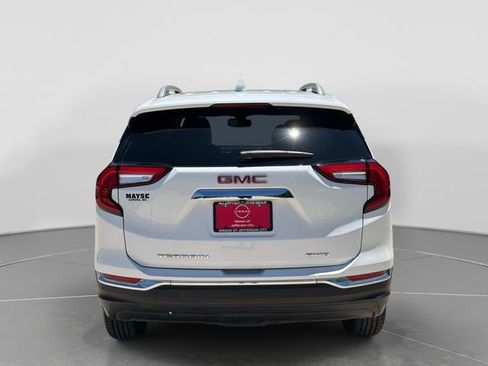 Used 2023 GMC Terrain SLT w/ Tech Package AWD/4WD image 5