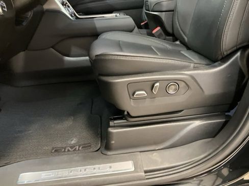 Used 2024 GMC Yukon Denali image 10