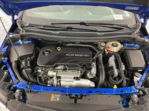 Used 2017 Chevrolet Cruze LT w/ RS Package image 28