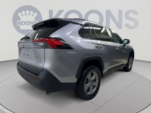 Used 2024 Toyota RAV4 LE AWD/4WD image 11