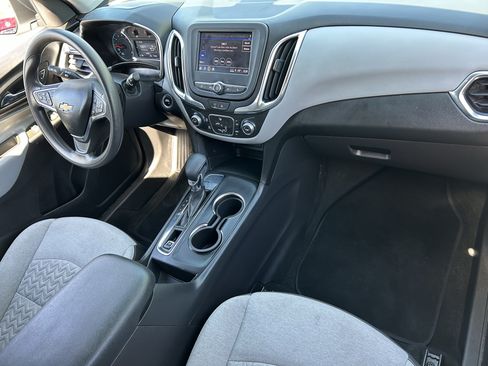 Used 2024 Chevrolet Equinox LS w/ LS Convenience Package FWD image 10