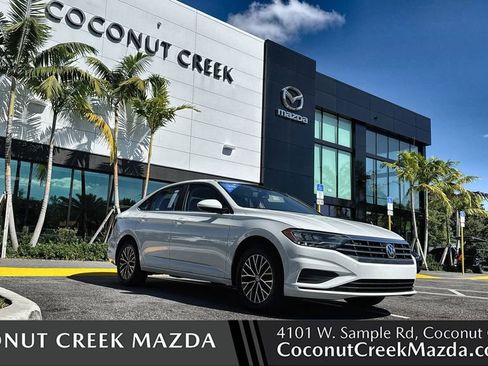 Used 2021 Volkswagen Jetta SE image 1