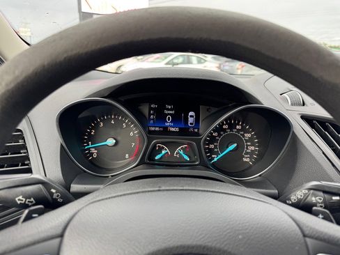 Used 2017 Ford Escape SE image 11