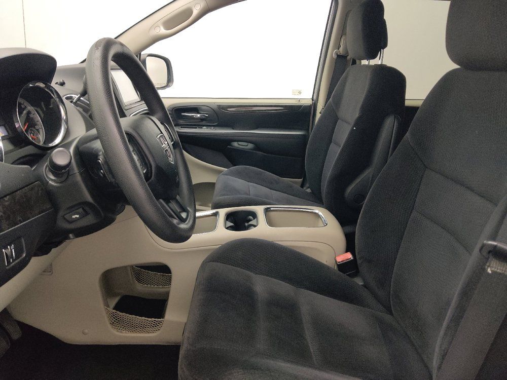 Used 2014 Dodge Grand Caravan SXT FWD image 17