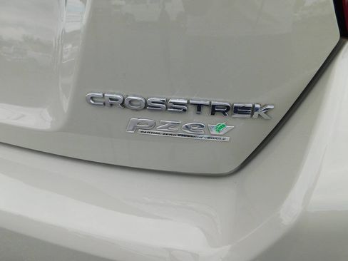 Used 2017 Subaru Crosstrek 2.0i Limited AWD/4WD image 25