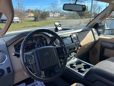 Used 2012 Ford F250 Lariat w/ Chrome Pkg AWD/4WD image 13