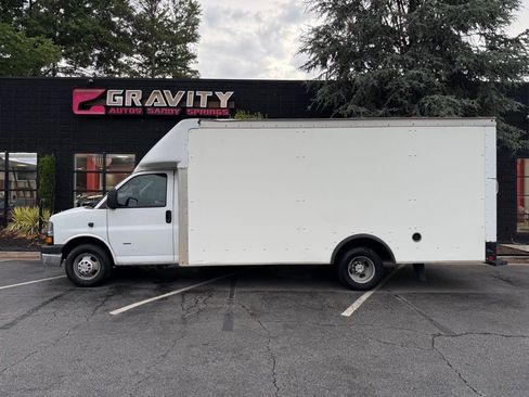 Used 2021 Chevrolet Express 3500 w/ Power Convenience Package RWD image 9
