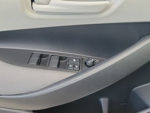 Used 2024 Toyota Corolla LE w/ LE Convenience Package FWD image 16